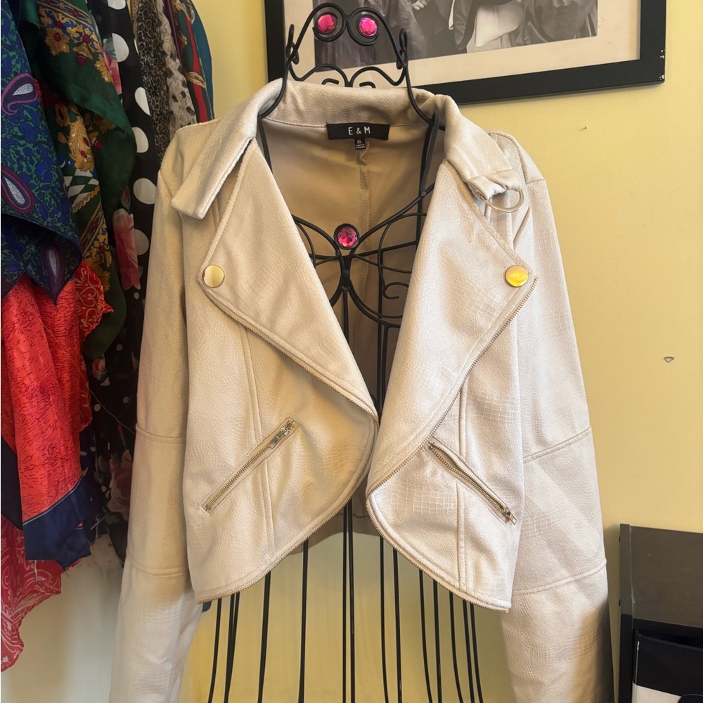 E&M Women's Light ivory Leather Jacket